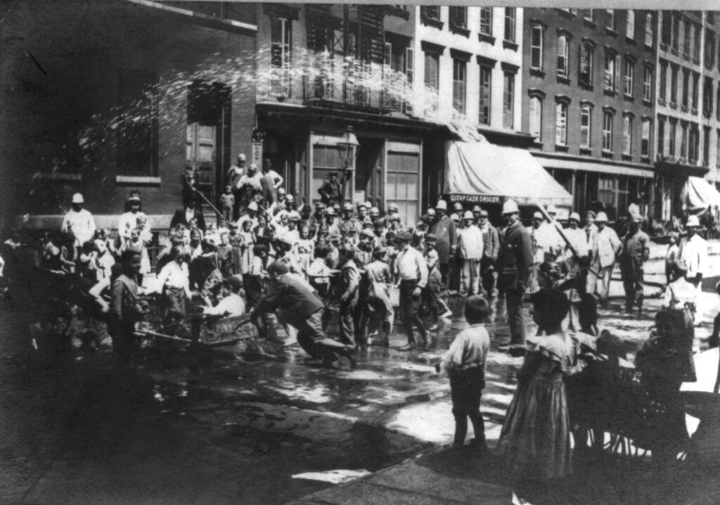 NYC fire hydrant streets 1910 from LOC